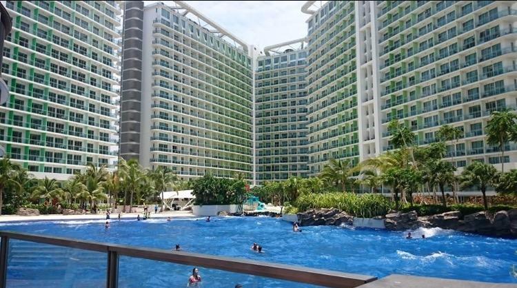 Azure Urban Beach Resort Manila By Radlett Exterior photo