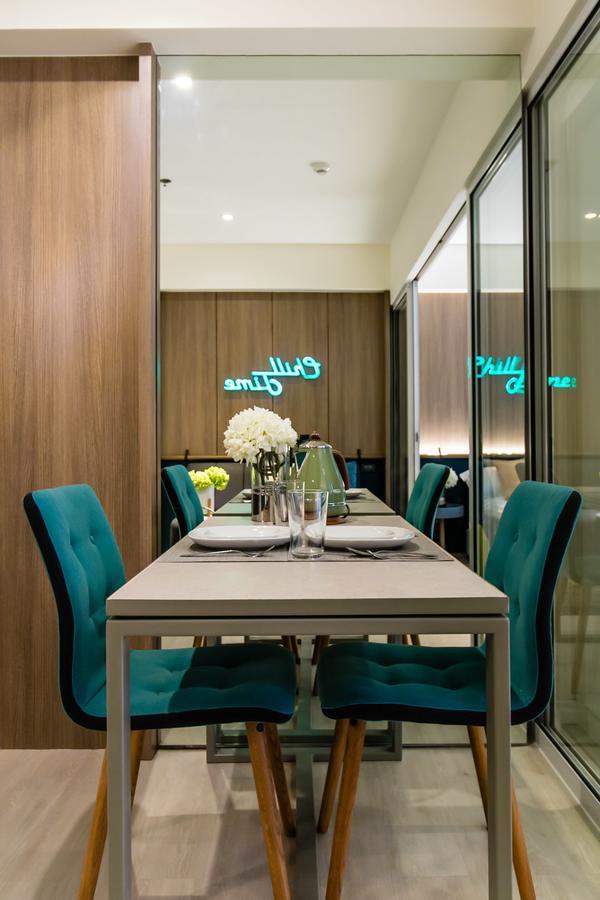 Azure Urban Beach Resort Manila By Radlett Exterior photo